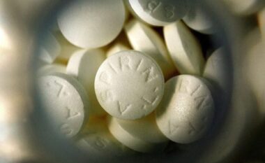 Studimi i ri: Aspirina nuk rrit mundësinë e mbijetesës te pacientët me Koronavirus