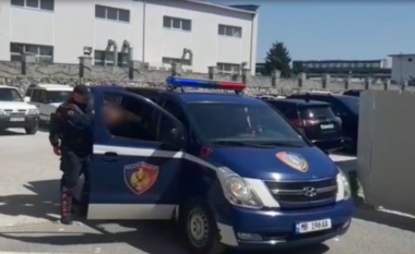 Zbardhet incidenti në Tiranë: I riu përfundoi në polici pasi i bëri foto votës