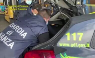 Italianët nxjerrin pamjet: Si u ndoqën dhe kapën 22 milion euro kokainë në Kosovë (VIDEO)
