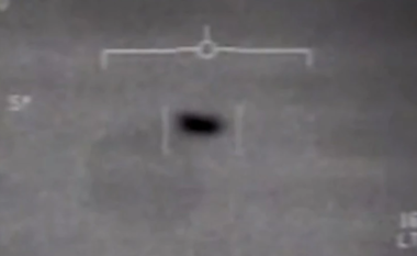 A përbëjnë UFO-të kërcënim? Pentagoni përgatit raportin (VIDEO)