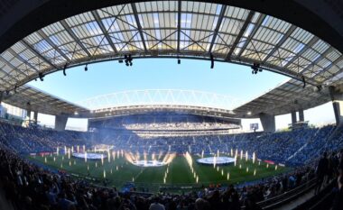 Stadiumi  Dragao, “macja e zezë” për Manchester City-n