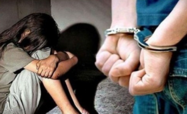E rëndë në Bilisht, 47-vjeçari arrestohet pasi ka dhunuar vajzën e tij të mitur, një vit më parë e kishte ngacmuar seksualisht
