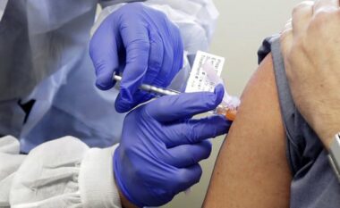 EMA miraton vaksinën e modifikuar për Omicron-in