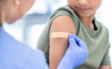 Serbia aprovon përdorimin e vaksinës Pfizer për fëmijët 12-15 vjeç