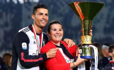 Nëna e Ronaldos flet për të ardhmen e yllit portugez
