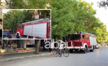 Merr flakë një banesë në Elbasan, policia dhe zjarrfikësit në vendngjarje