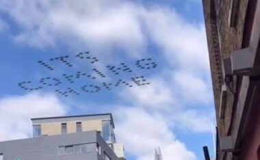 “It’s coming home”, koreografia spektakolare pushton qiellin e Londrës (VIDEO)