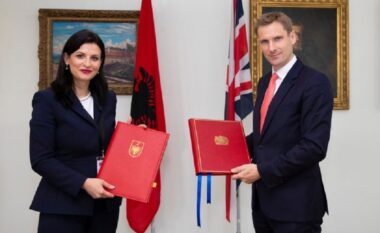 Shqipëria dhe Britania nënshkruajnë marrëveshjen për transferimin e të burgosurve (FOTO LAJM)
