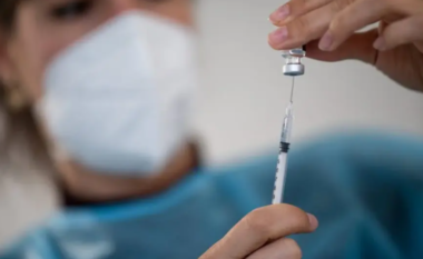 BE: Mbi 50% e europianëve të rritur janë vaksinuar plotësisht
