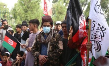 Banka Botërore pezullon ndihmën për Afganistanin, pas marrjes së kontrollit nga talebanët