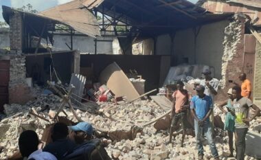 Tërmeti në Haiti, momenti prekës kur nxirren nga rrënojat dy fëmijë të mitur (VIDEO)