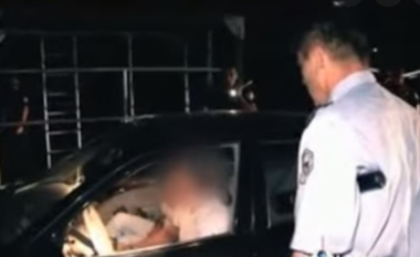 “Tre muaj burg për se*s në makinë”, gazetari rrëfen vendimin: Si u dënua çifti që u kapën mat nga policia