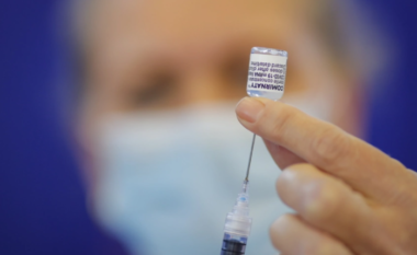 Ekspertët izraelitë analizojnë efektet afatgjata të vaksinës “Pfizer”