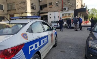 Aksident i rëndë në Durrës, makina merr përpara këmbësoren e moshuar