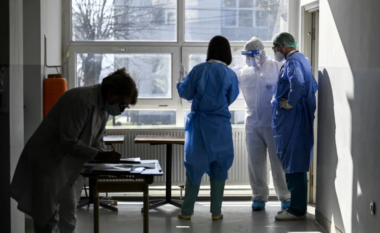 73 pacientë me COVID-19 në kujdes intensiv në Kosovë