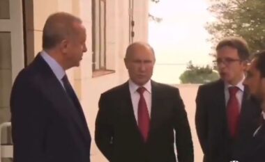 Batuta në takimin Erdogan-Putin: Vaksinohu me Sputnik V, çfarë përgjigje jep presidenti turk