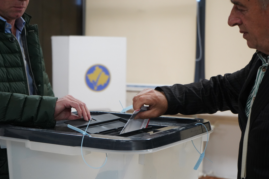 Kosovë/ Dalin rezultatet e KQZ-së, shumica e votuesve ishin kundër largimit të kryetarëve në veri