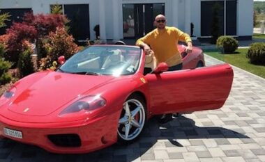 “Kam një makinë modeste, një Ferrari”, kandidati për kryetar komune në Kosovë detyrohet të japë shpjegim
