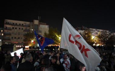 LDK fitoi Prishtinën, nis festa në kryeqytet (VIDEO)