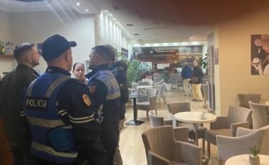 Policia bastis “Las Vegas” në Tiranë, kapen kumarxhinjtë me 50-çe, pranga për disa persona (FOTO LAJM)