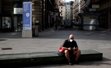 Europa në kthetrat e koronavirusit, Austria shpall mbylljen totale