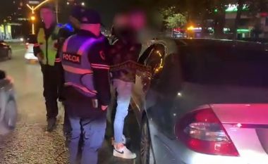 Bëri manovra të rrezikshme me mjetin luksoz dhe tentoi të korruptonte policinë, si e pëson 20-vjeçari në Tiranë (VIDEO)