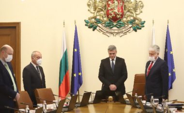 Ditë zie, Qeveria bullgare fillon seancën me një minutë heshtje
