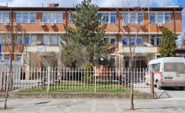 Helmohen 21 nxënës në Lipjan të Kosovës, dyshimet e para