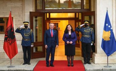 Kosova i kërkon Shqipërisë ta mbrojë në organizatat ndërkombëtare ku nuk është anëtare
