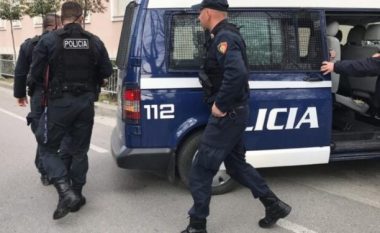 I ngul kaçavidën dhe e shtyn me makinë, policia prangos 30-vjeçarin në Bulqizë