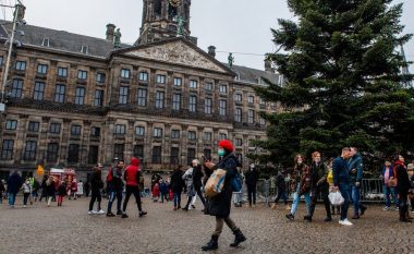 Nuk ka festime Krishtlindjesh! Holanda nga nesër “lock down” për shkak të Omicron