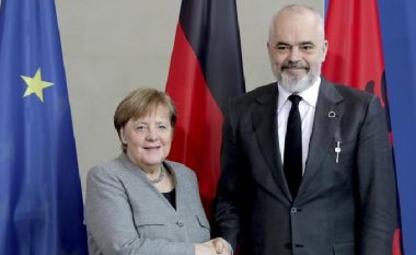 Albeu: Merkel dorëzoi dje “stafetën”, pas Ramës edhe Basha ka dy fjalë për të (FOTO LAJM)