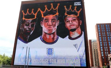 Qeveria e Mbretërisë së Bashkuar: 10 vjet ndëshkim për ofendimet raciste ndaj futbollistëve