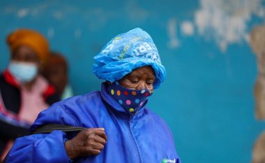 Afrika e Jugut shtrëngon masat anti-covid