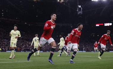 The Sun: Ronaldo pritet të largohet në fund të sezonit nga Man United