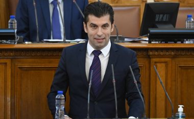 Petkov zgjidhet kryeministër i Bullgarisë, veto për Maqedoninë e Veriut nuk ndryshon