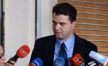 Albeu: Basha ndan momente nga Kuvendi: Jam krenar, hapën një faqe të re për PD-në (VIDEO)