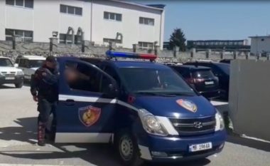 Sherr në terminalin e PKK në Durrës, pasagjeri godet punonjësin e policisë