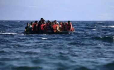 Përmbytet varka me emigrantë në ujërat greke, një i vdekur, shpëtojnë 12 persona