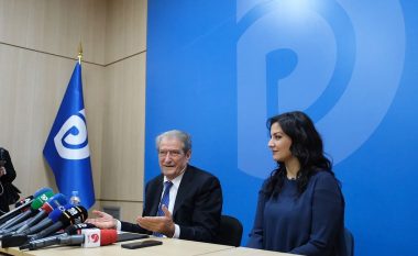 Berisha: Deputeti Basha ka humbur demokratët dhe PD-në, i gënjen mendja se mund të vazhdojë pazaret me Ramën