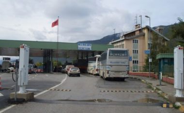 Tentoi të kalonte pikën kufitare të Morinës, arrestohet 44-vjeçari i rrezikshëm nga Kosova