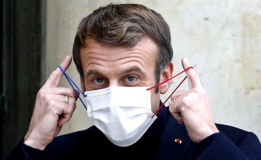 Presidenti francez paralajmëron: Do t’jua vështirësojmë jetën të pavaksinuarve