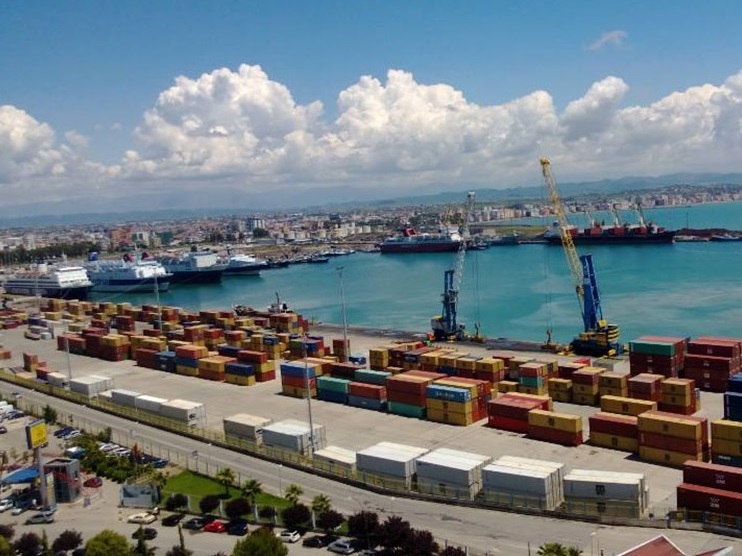 KLSH kallëzon në SPAK ish-drejtorin e Portit Durrës dhe 6 punonjës