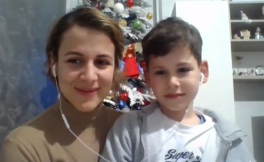 7-vjeçari shqiptar në Itali prek me gjestin, dhuron kursimet për fëmijët në nevojë