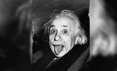 Me gjuhën jashtë, historia që fshihet pas fotos ikonë të Ajnshtajn