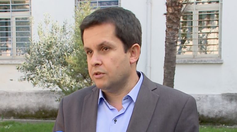 Alimehmeti lë të hapur mundësinë e kandidimit në Tiranë  Varet nga gara e