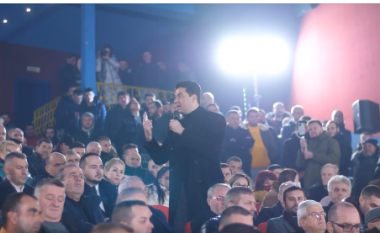 “Bashkë për të ardhmen”, Basha poston pamje nga takimi me demokratët në Korçë (VIDEO)