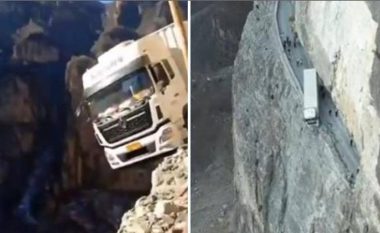 Rri pezull mbi 100 metra lartësi, kamioni në buzë të greminës (VIDEO)