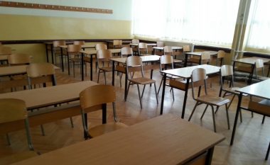 Rritja e rasteve me Covid-19, shkolla “Ismail Qemali” do të kalojë në mësim online