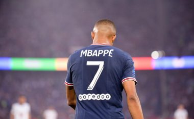 PSG gati të transferojë dy yje për të bindur Mbappen të qëndrojë